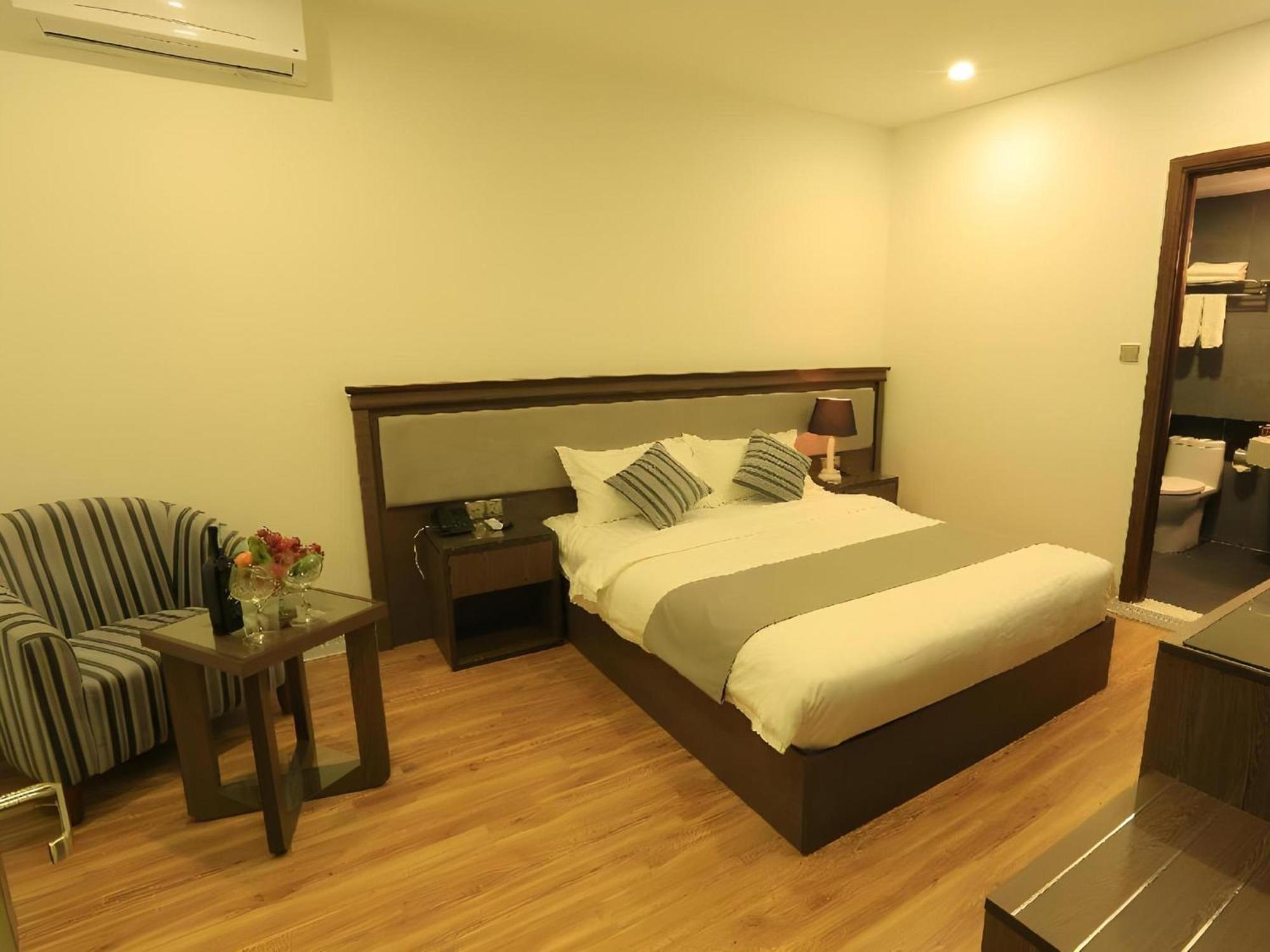 Collection O Le Grand Hanoi Hotel - The Tryst Exterior foto